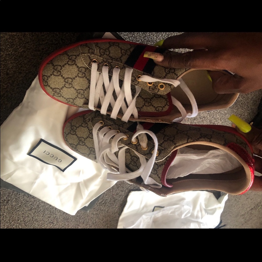 Gucci shoes
